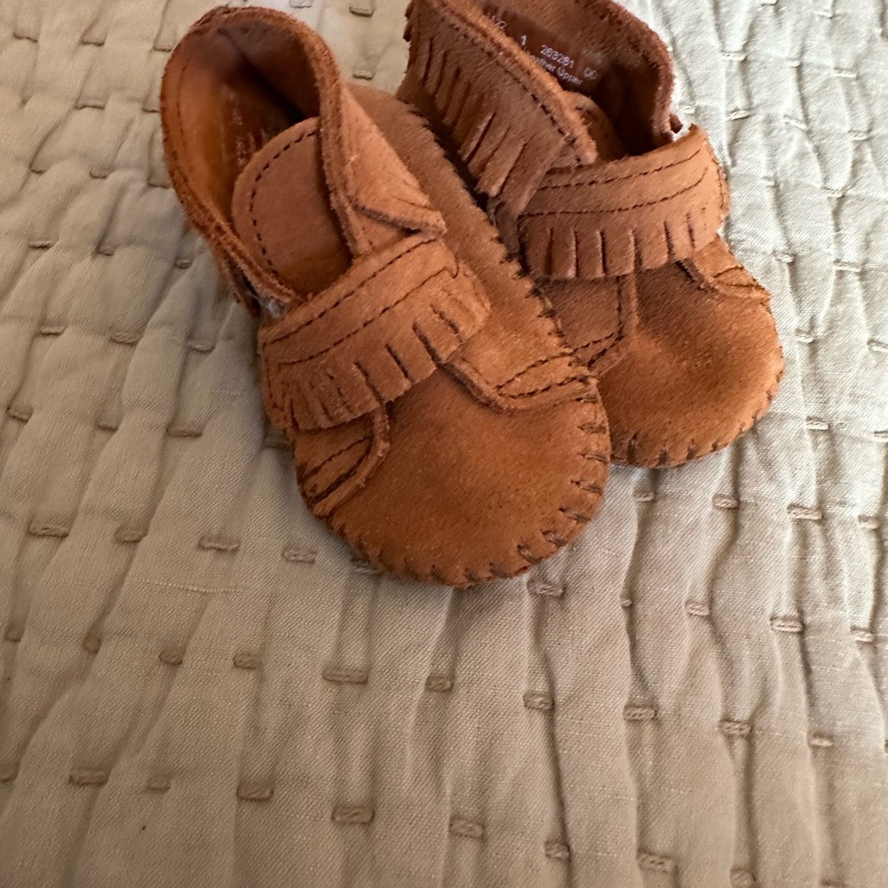 Minnetonka Tan Kids Moccasins